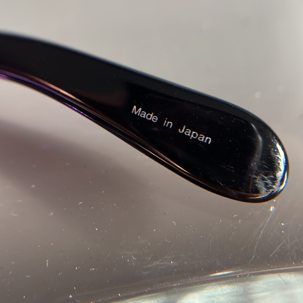 Oliver Peoples Glossy Black Sunglasses - Picture 13 of 16